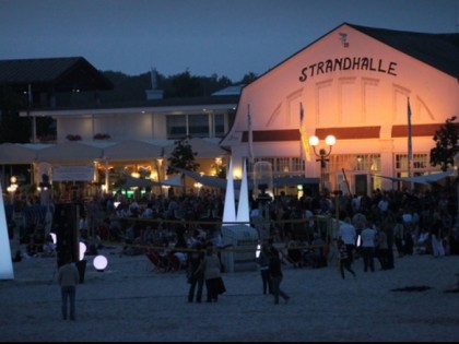 Photo: Strandhalle Gr&amp;ouml;mitz